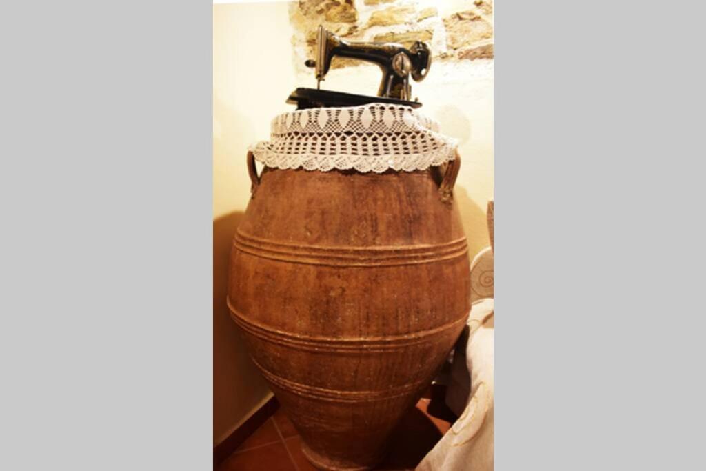 Traditional Cretan Stone House In The Center Of Crete Litos エクステリア 写真