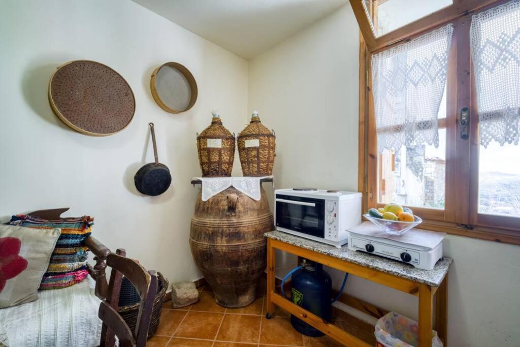Traditional Cretan Stone House In The Center Of Crete Litos エクステリア 写真