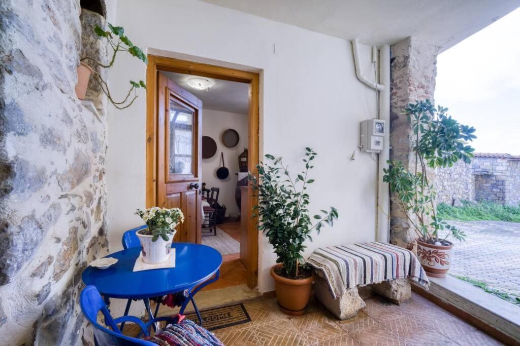 Traditional Cretan Stone House In The Center Of Crete Litos エクステリア 写真